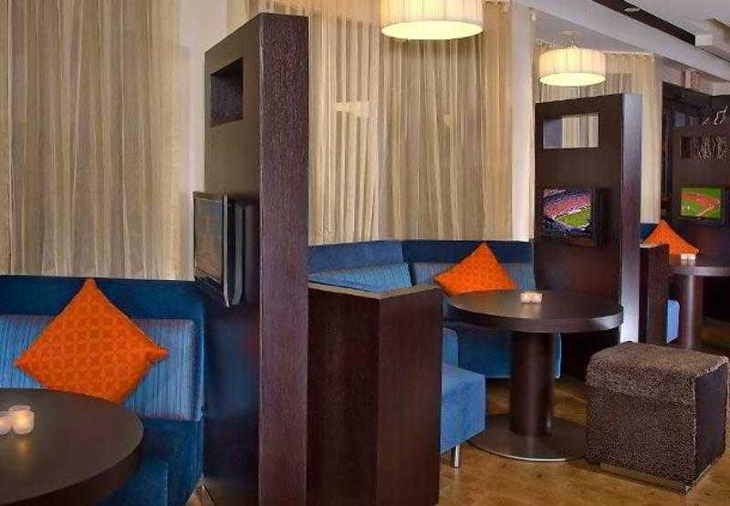 Courtyard By Marriott Springfield Otel Restoran fotoğraf