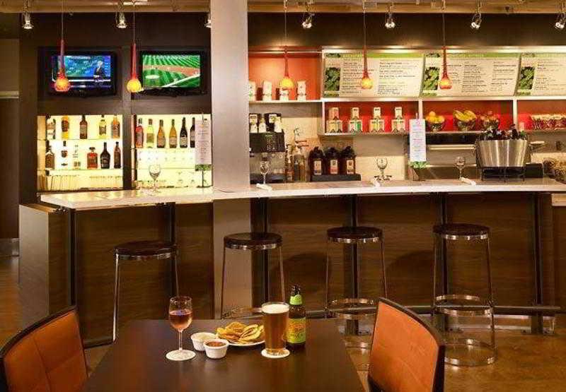 Courtyard By Marriott Springfield Otel Restoran fotoğraf